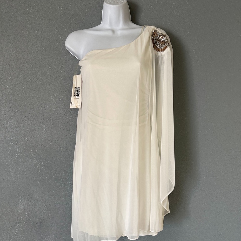 Emerald sundae Elegant Cream One-Shoulder Dress